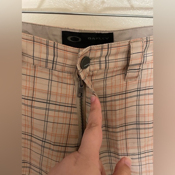 ✨Men’s Oakley Plaid Short Size 30 - Picture 4 of 10
